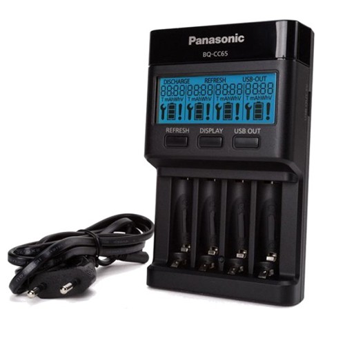 ЗУ Panasonic Advanced (BQ-CC65E) на 4 аккумулятора с USB-выходом
