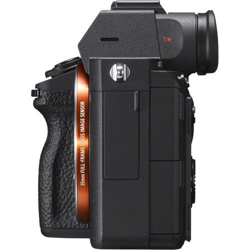 Фотоаппарат Sony Alpha A7 III kit 28-70mm 